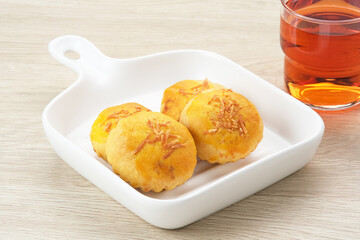 Pia Crispy with cheese filling, pastry with layered smooth skin texture, sweet and savory
