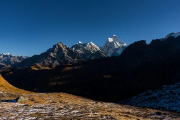 Fotobehang Kangchenjunga Early morning sunrise in the hImalayas of Nepal with Mt. Kumbhakarna (Jannu HImal) and mountains