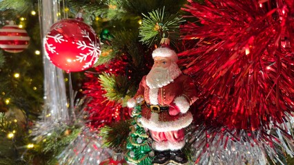 christmas tree decorations with santa