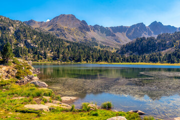 Fototapeta premium Pessons Lake in Andorra