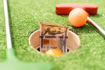 Concept: Golf must use the budget and cash prizes in the very competitive.