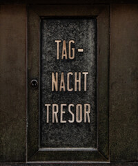 Tag- und Nachttresor