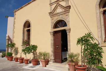 Naklejka premium church in an orthodox monastery (chrysoskalitissas) in crete in greece 
