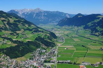 Austria: Paragliding around 