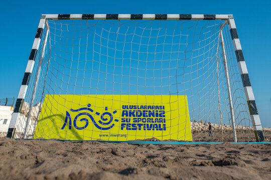 Mersin, Turkey, November ,11, 2023 :   Mersin Akdeniz Municipality International Mediterranean Water Sports Festival. 
 
