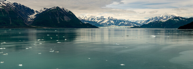 Panorama of Hubbard Glacier, Alaska in Disenchantment Bay - obrazy, fototapety, plakaty