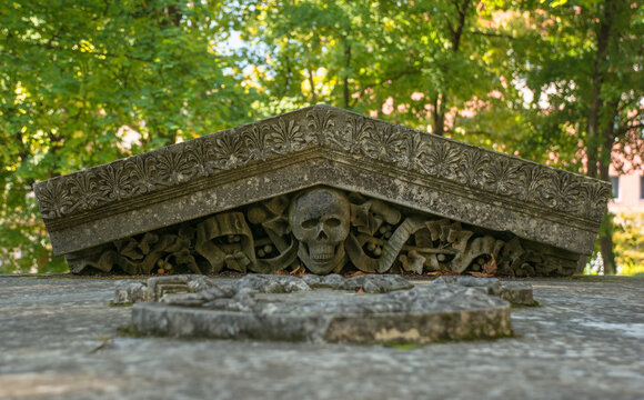 A sarcophagus at Saint Anthony of Padua Church in Bihac, Una-Sana Canton, Federation of Bosnia and Herzegovina. Dating from 1896, it is known as Tomb of Bihac Nobility or Tomb of Croatian Aristocracy