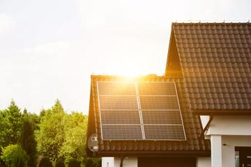 Solar power energy on the roof to a standard house