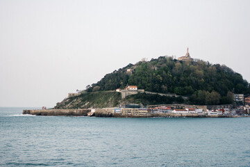 Obraz premium ORILLA DE SAN SEBASTIÁN 