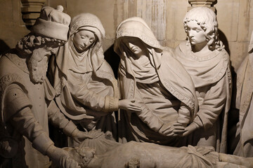 Sainte Croix (Holy Cross) church, Bernay, Eure, France. Jesus's entombment (detail). - obrazy, fototapety, plakaty