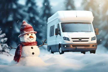 Fototapeten Trailer Mobile Home or Recreational van, Snowman, Winter travel Holiday © liliya
