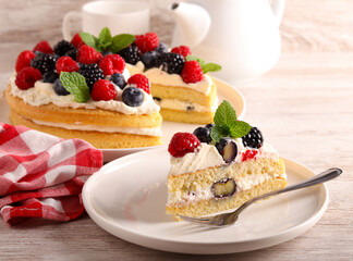 Cream and mixed berry sandwich cake