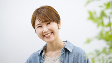 笑顔の女性
