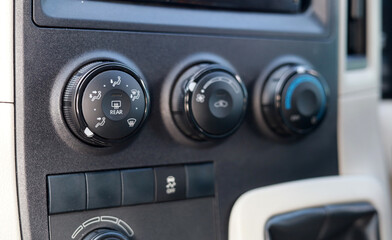 Toggle switch of car air conditioner driver face and legs blow mode, two-phase climate control in the car