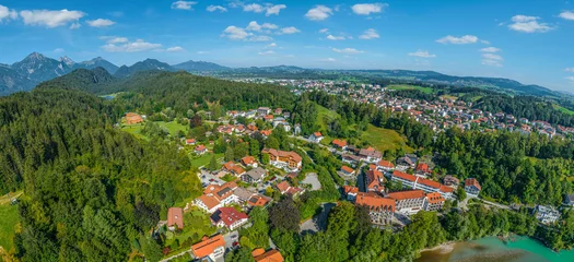 Foto op Canvas Der Kneippkurort Bad Faulenbach bei Füssen im Luftbild © ARochau