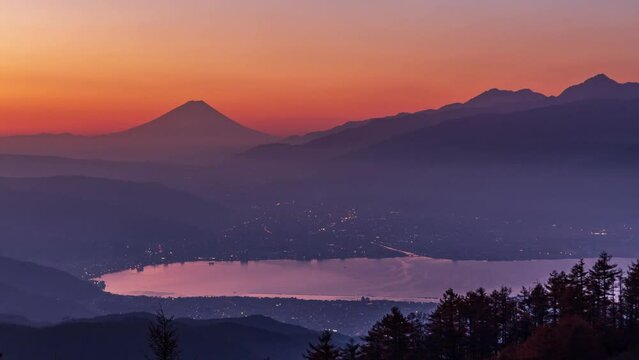 高ボッチ高原から夜明け前の諏訪湖と富士山Timelapse