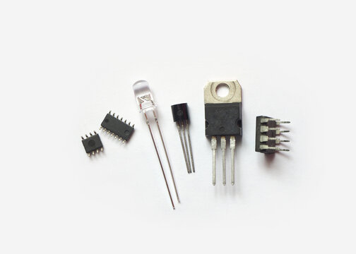 Semiconductor electronic components. İntegrated circuits, transistors, led.