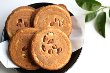 お茶菓子　まめせんべい　背景