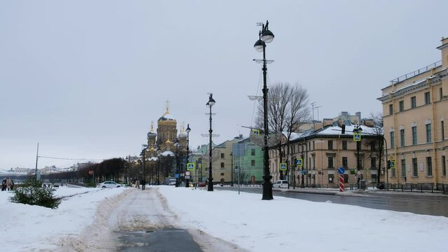 Video of the Lieutenant Schmidt embankment in the gloomy winter day. St. Petersburg, Russia