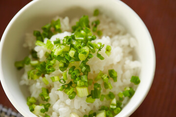 Sliced chives on rice