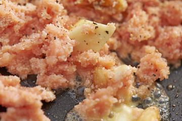 Stir-fry pollock roe with butter in a pan