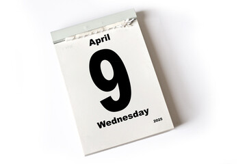 9 . April 2025