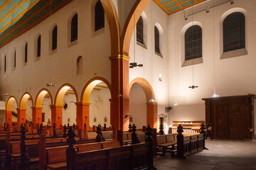 Fototapeta premium St. Suitbertus in Kaiserswerth, Düsseldorf, Deutschland