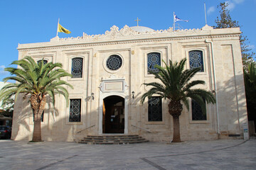 Fototapeta premium orthodox church (agios titos) in heraklion in crete in greece