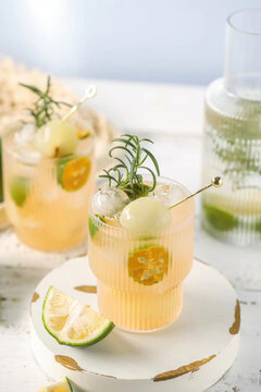 Beautiful images of lemon juice and kumquat juice, Beautiful photos of summer drinks
