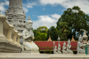 buddha statue in temple