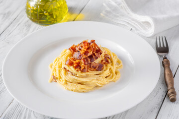 Portion of carbonara pasta