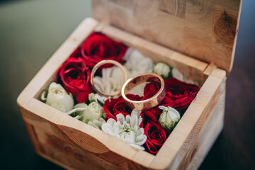Crimson Rose Bouquet in Gift Box with Indoor Red Plant