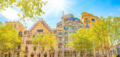 Colorful houses on famous Passeig de Gracia street, Barcelona city, Spain - obrazy, fototapety, plakaty