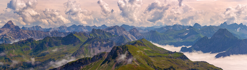 Allgäu - Alpen - Berge - Panorama - Oberstdorf - Bergkette - obrazy, fototapety, plakaty
