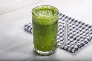 Lemon and mint cold smoothie