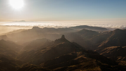 MONTAINS