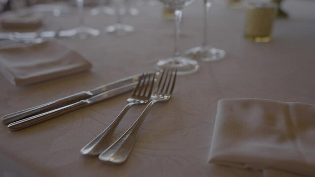 CUBIERTOS RESTAURANTE