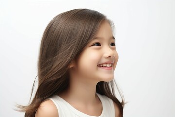 肌の綺麗な日本人女の子の横顔（アジア人・白背景・背景なし）	
