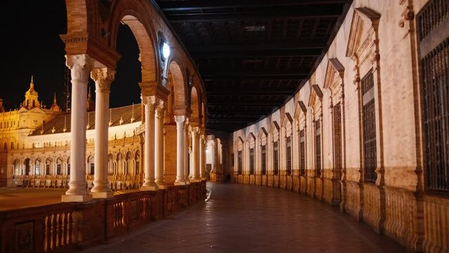 Night view of Plaza de Espana, Seville, Andalucia, Spain, built for the Ibero-American Exposition of 1929 designed by Anibal Gonzalez
