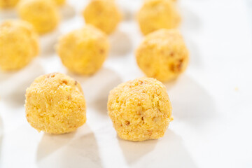 Delicious cactus cake pops for Cinco de Mayo celebration