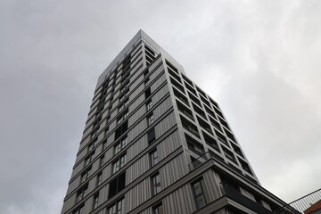 La tour Elithis, bâtiment à énergie positive, vue de l'extérieur, ville de Saint Etienne,...