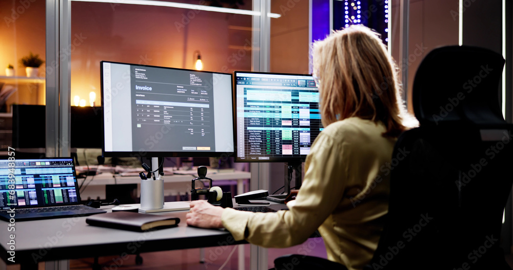 Poster computer-based financial account manager