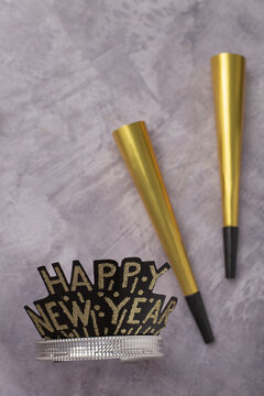 Happy new year headband and bugles to welcome the new year