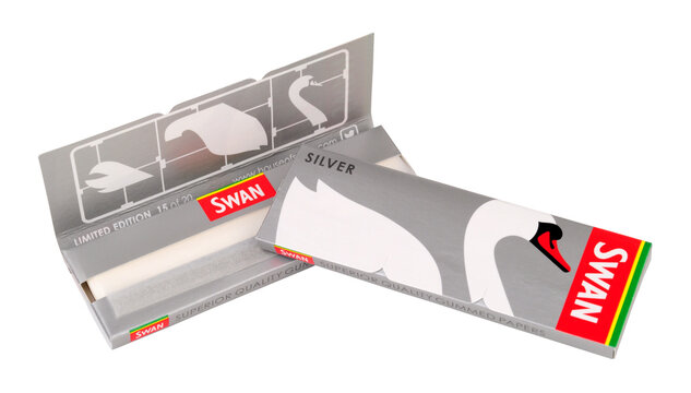 Swan Silver gummed cigarette hand rolling papers individual special edition pack