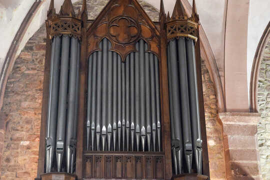 organ pipe organ