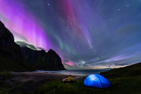 Nordlichter Lofoten Kvalvika Beach