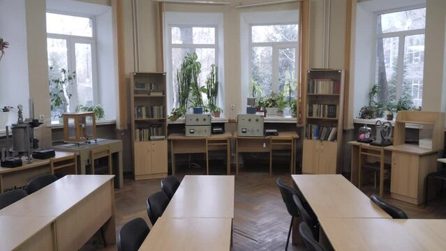 Empty School Classroom. Camera Move Towards The Windows
