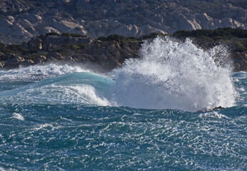 Naklejka premium Onde in Sardegna