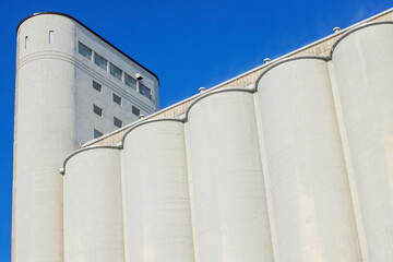 grain storage tank