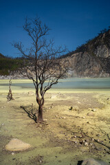 white crater, indonesia volcano, mountains